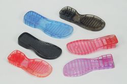 Одноцветные пластиковые подошвы обуви
